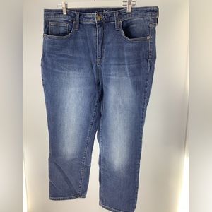 NWT Universal Thread Striped High Rise Straight crop Size 18/34